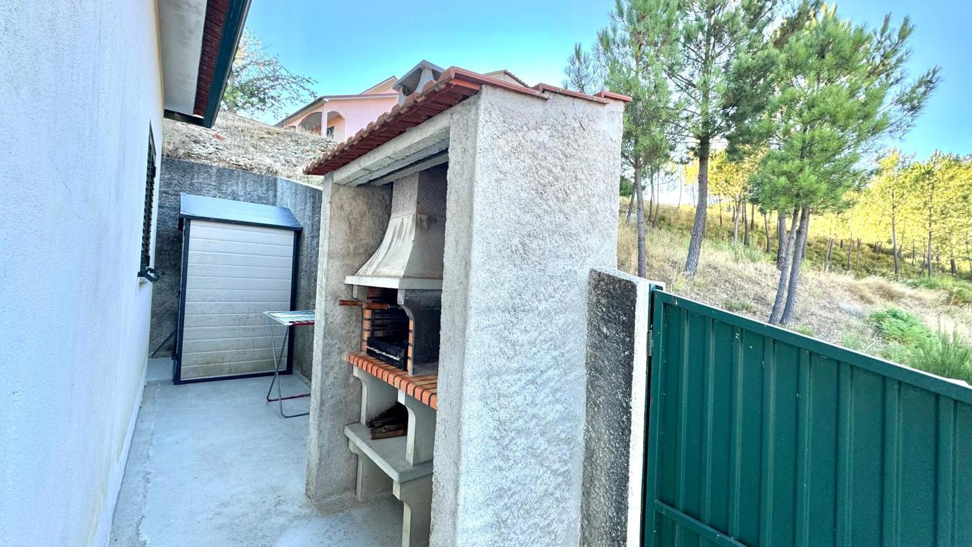 Ferienhaus Aradas, Pampilhosa Da Serra, Casa Da Oliveira, Wifi, Ar Condicionado, Churrasqueira, Parqueamento, By Ig Unhais-o-Velho